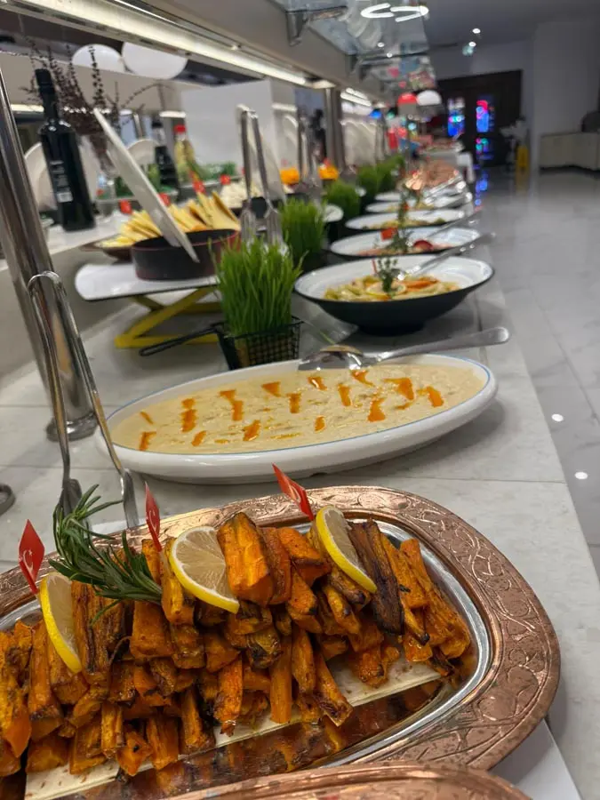 Side Moon Palace Hotel